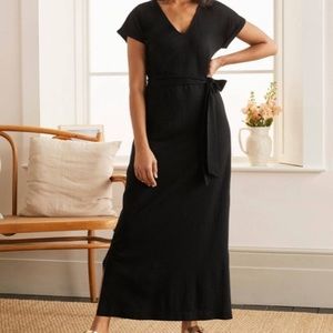 Boden Ella T-Shirt Maxi Dress in Black